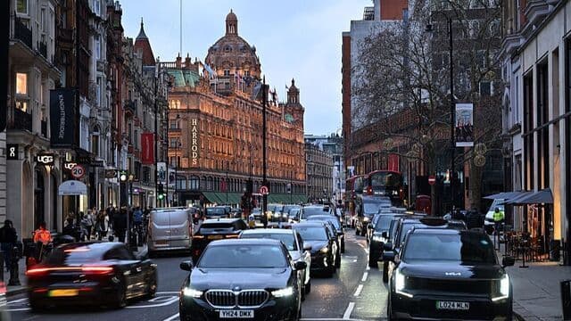 UK Inflation Falls to Lowest Level Since March 2025