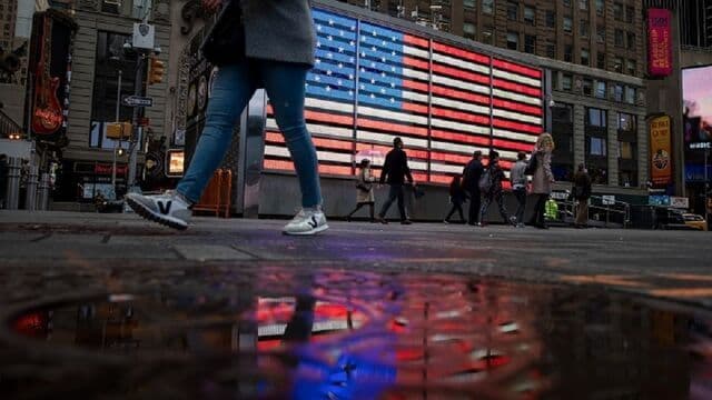 US Q4 GDP Grows Smaller-Than-Forecast 1.4% on Shutdown Impact