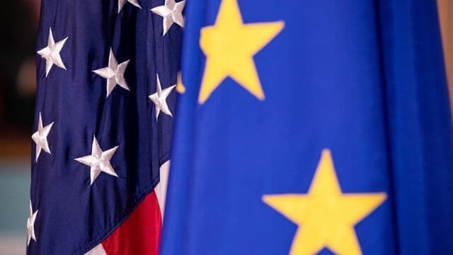 EU Set to Freeze US Trade Deal Approval Over Trump Tariff Risk