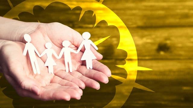 Services surge drives Australian household spending recovery