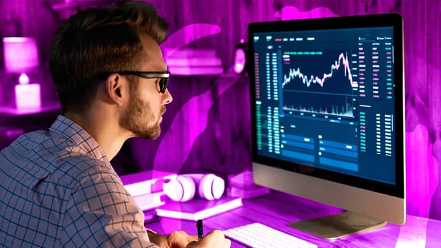 AMP surges with strong Q1 cashflow growth