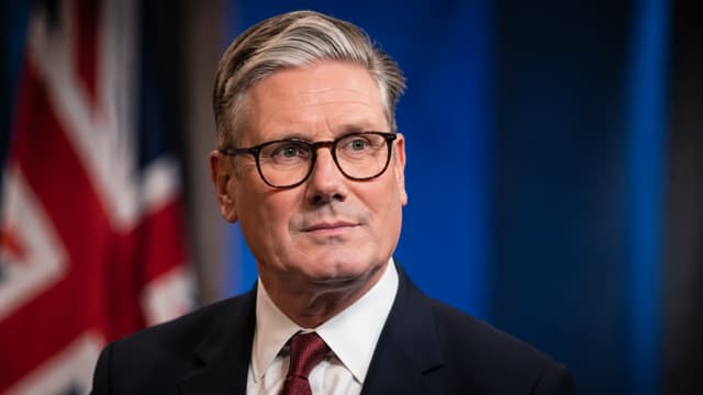Starmer resigns as British Pound hits 1.31