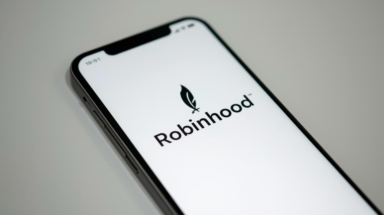 Robinhood shares slide after Q4 revenue miss