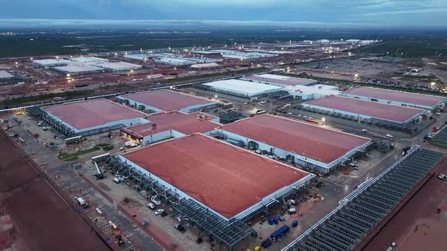 CRH CEO on Their AI, Data Center Strategy