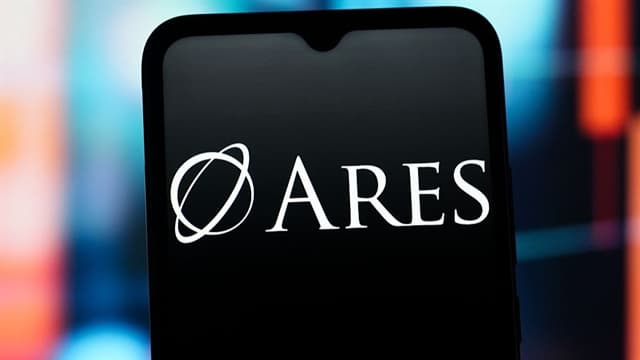 Ares Private Credit Fund Posts Steepest Monthly Loss