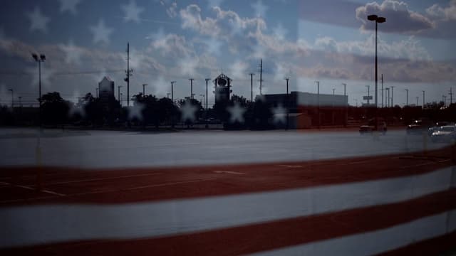 NEC's Hassett Sees Positive Momentum Behind Jobs Report