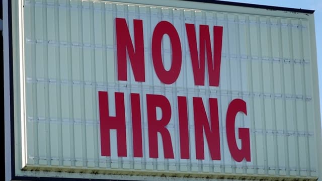 US Adds 178,000 Jobs in March, Unemployment Rate Falls to 4.3%