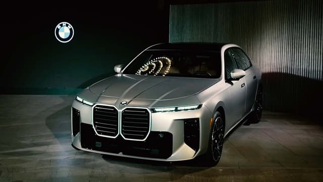BMW 7 Series Makes Its Debut