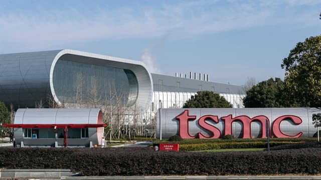 TSMC Says ASML's Latest Chipmaking Gear Is Too Pricey to Use