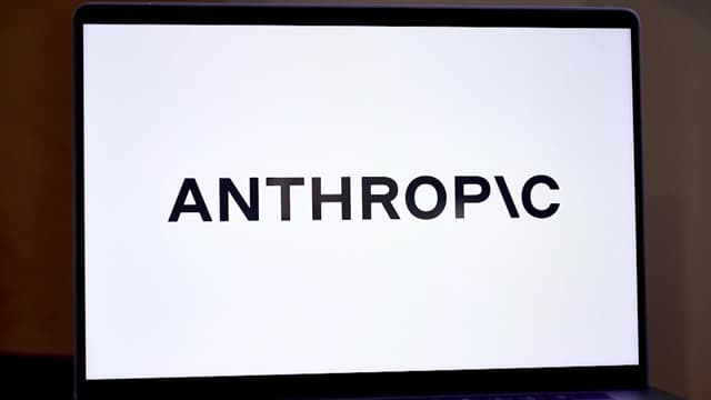Anthropic in Early Talks to Raise $30 Billion