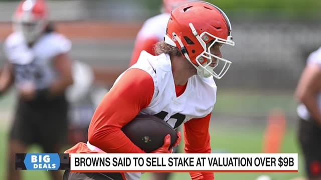NFL's Browns Said to Sell Stake at Valuation Over $9B