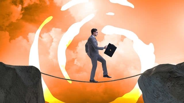 China warns of new sanctions over forced Darwin Port buyback