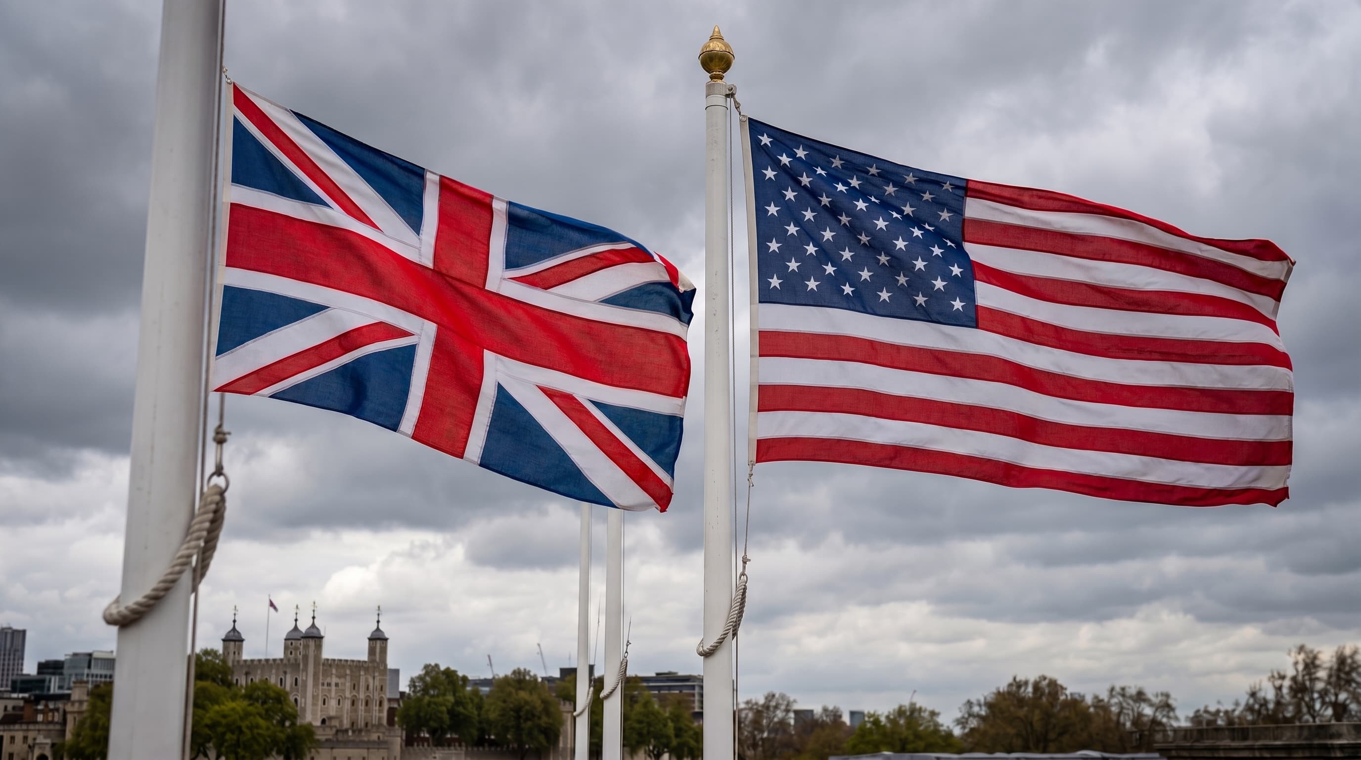 US and UK tighten tokenised finance rules