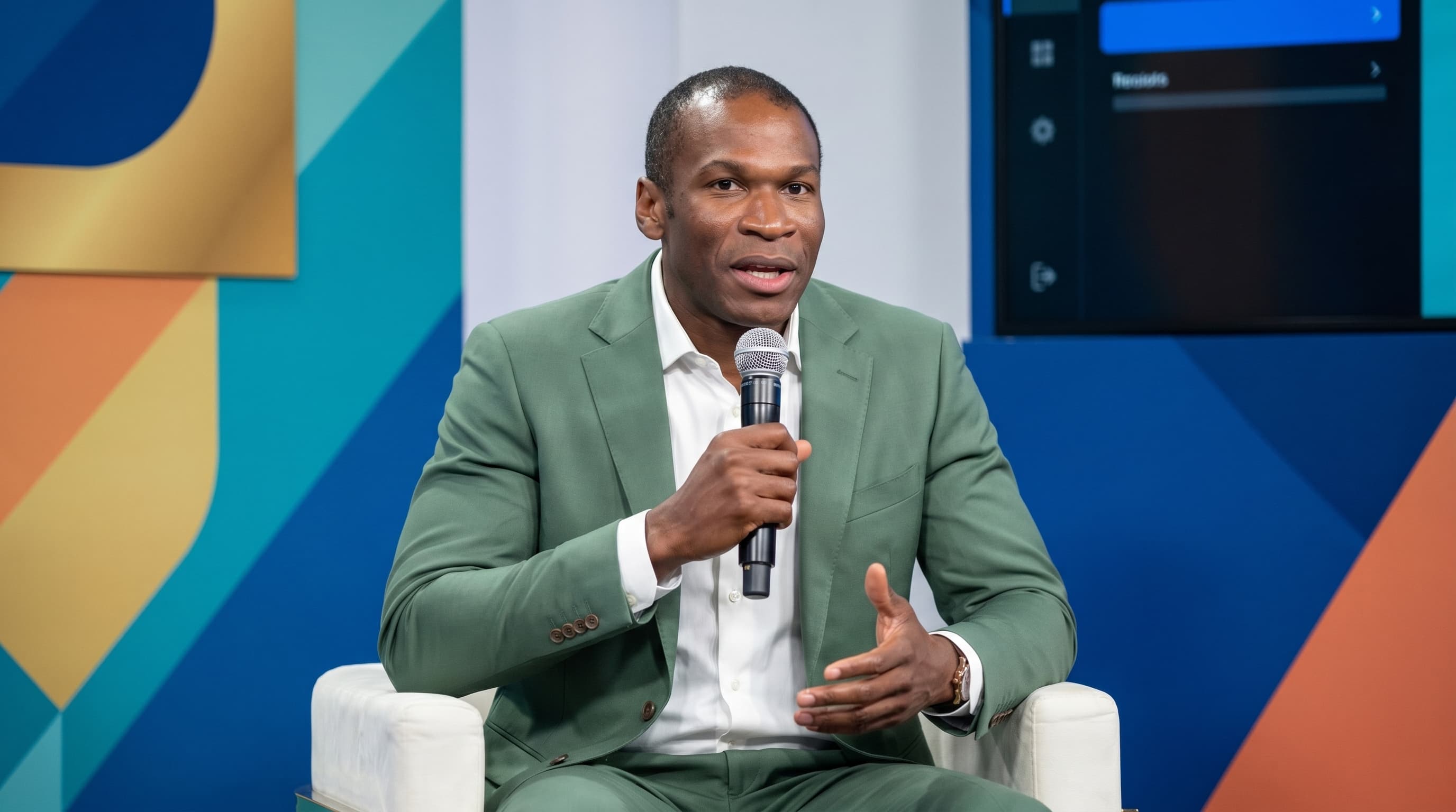Arthur Hayes-linked wallet adds $5.4M Ethereum