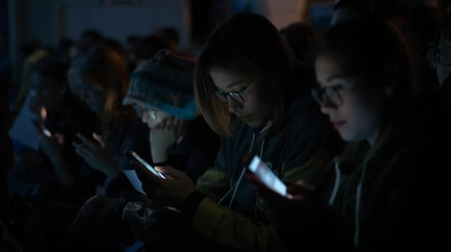 Unrest drives surge in decentralised messaging adoption