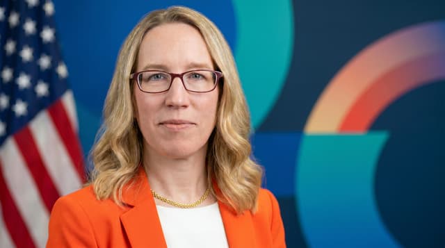 Peirce backs crypto privacy in SEC shift