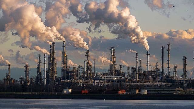 Oil prices steady amid escalating Middle East conflict