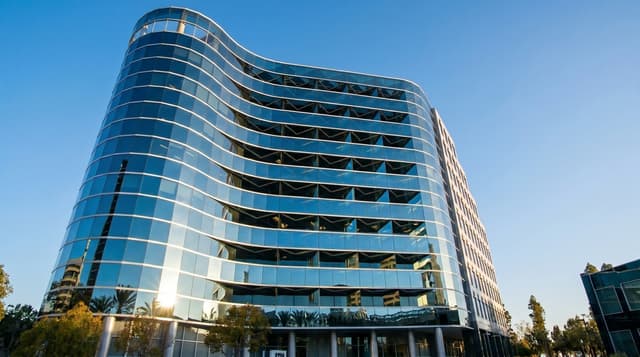 Former Silvergate executive criticises SEC after settlement